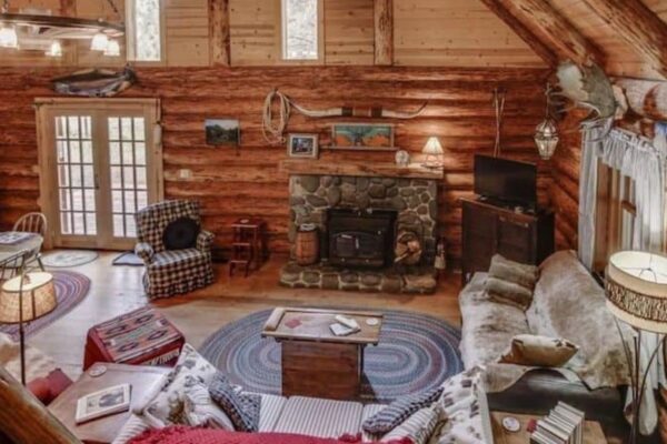 Best Cabins for a Cozy Winter Getaway