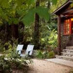 How to Turn a Cabin Weekend into a Romantic Getaway How to Turn a Cabin Weekend into a Romantic Getaway