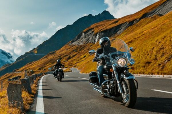 The Best Scenic Drives for Motorcycle Enthusiasts