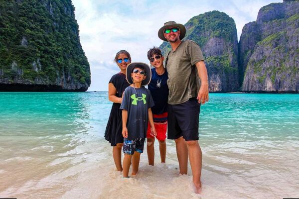 Tips for Staying Healthy While Traveling