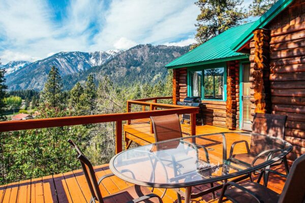 Top Cabin Rentals in the U.S. for Nature Lovers